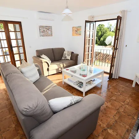 La Nueva 3 Bed House 別荘